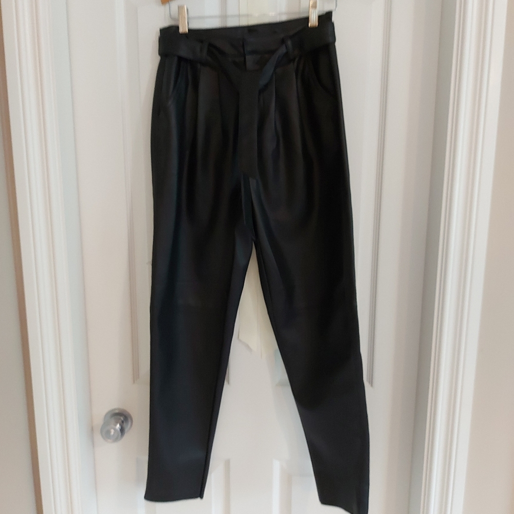 Vegan leather pant with belt